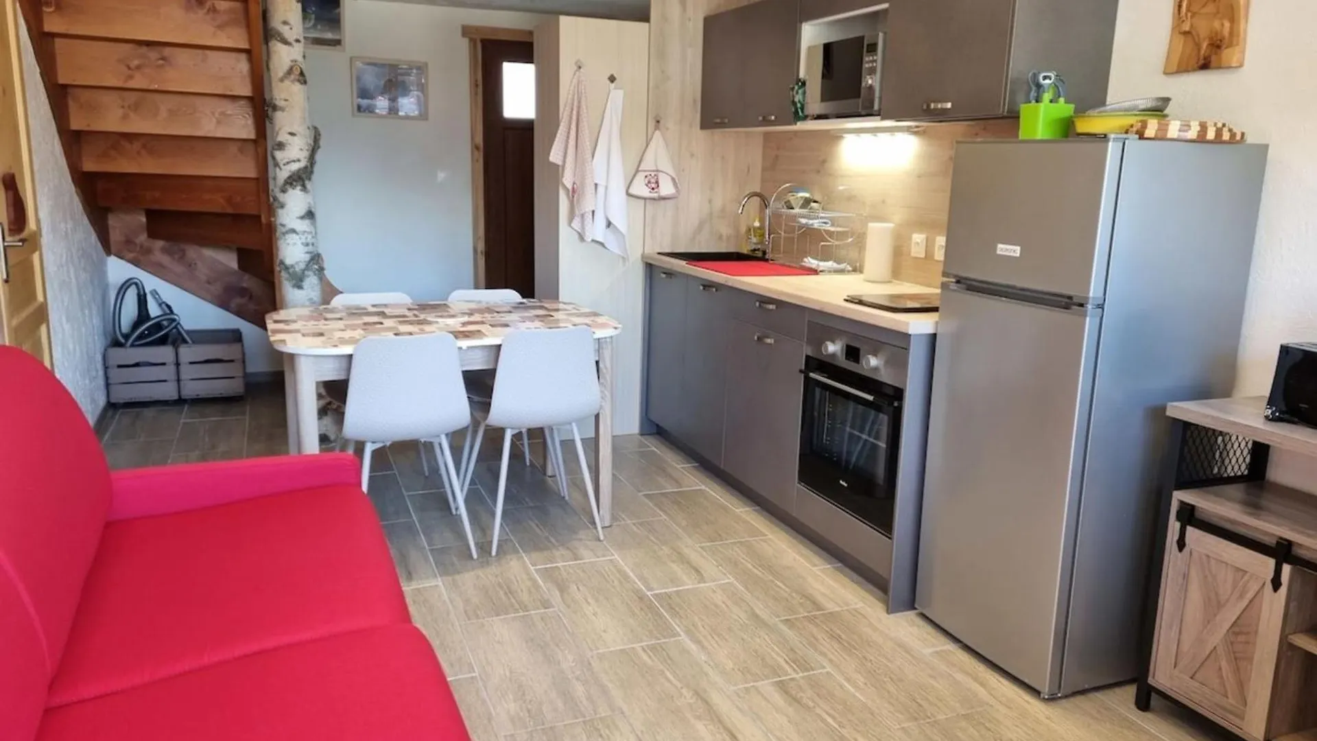 Estatico 1 - T2 Duplex Apartment Sleeps 4 Nevache 0*,  France